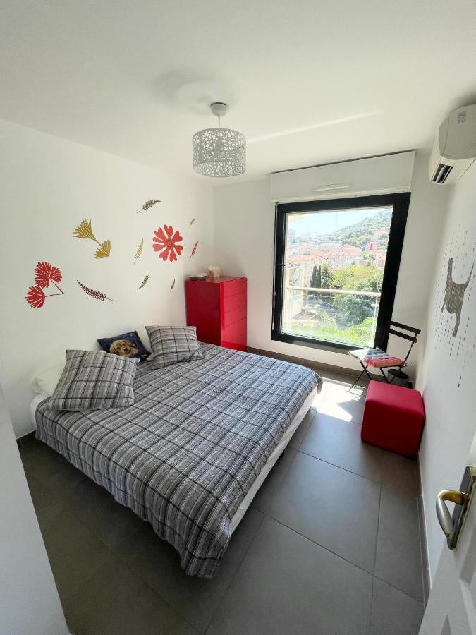 Grand 3 Pieces Avec Terrasse Vue Mer Tout Confort Beausoleil Dış mekan fotoğraf